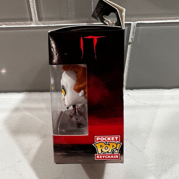 Funko Pocket Pop! Keychain Pennywise with Spider Legs IT - Picture 3 of 4